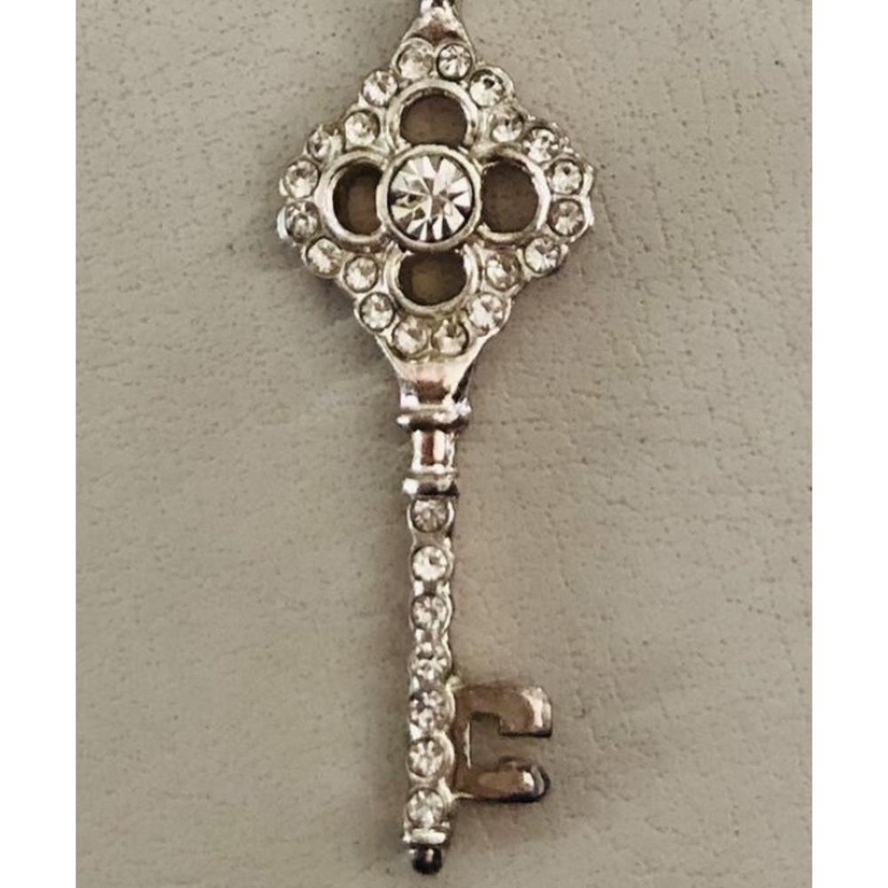 Premier Designs Key Rhinestone Pendant Necklace